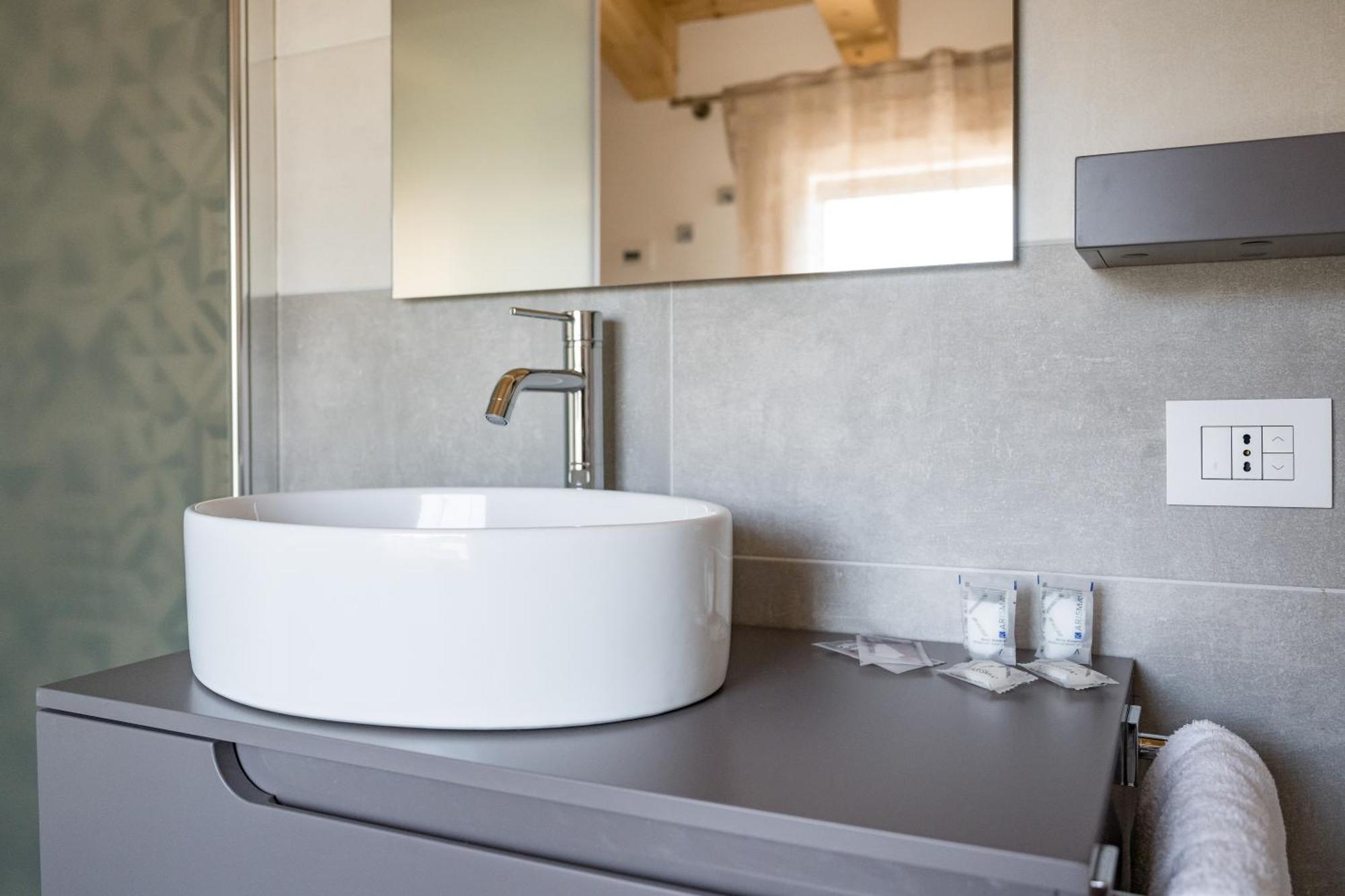Fienile Nonna Elide Hotell Altivole  Exteriör bild